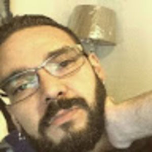 Meet your Posher, Dominic